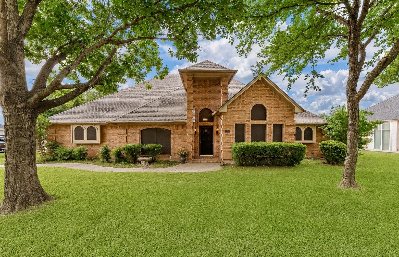 413 Lincoln Oaks Drive Burleson TX 76028