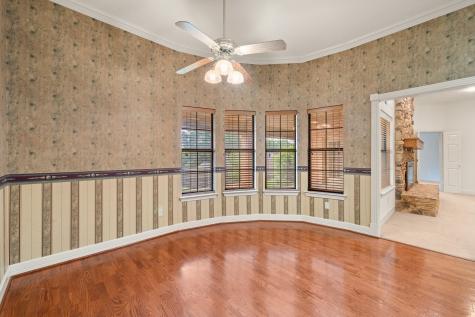 413 Lincoln Oaks Drive Burleson TX 76028