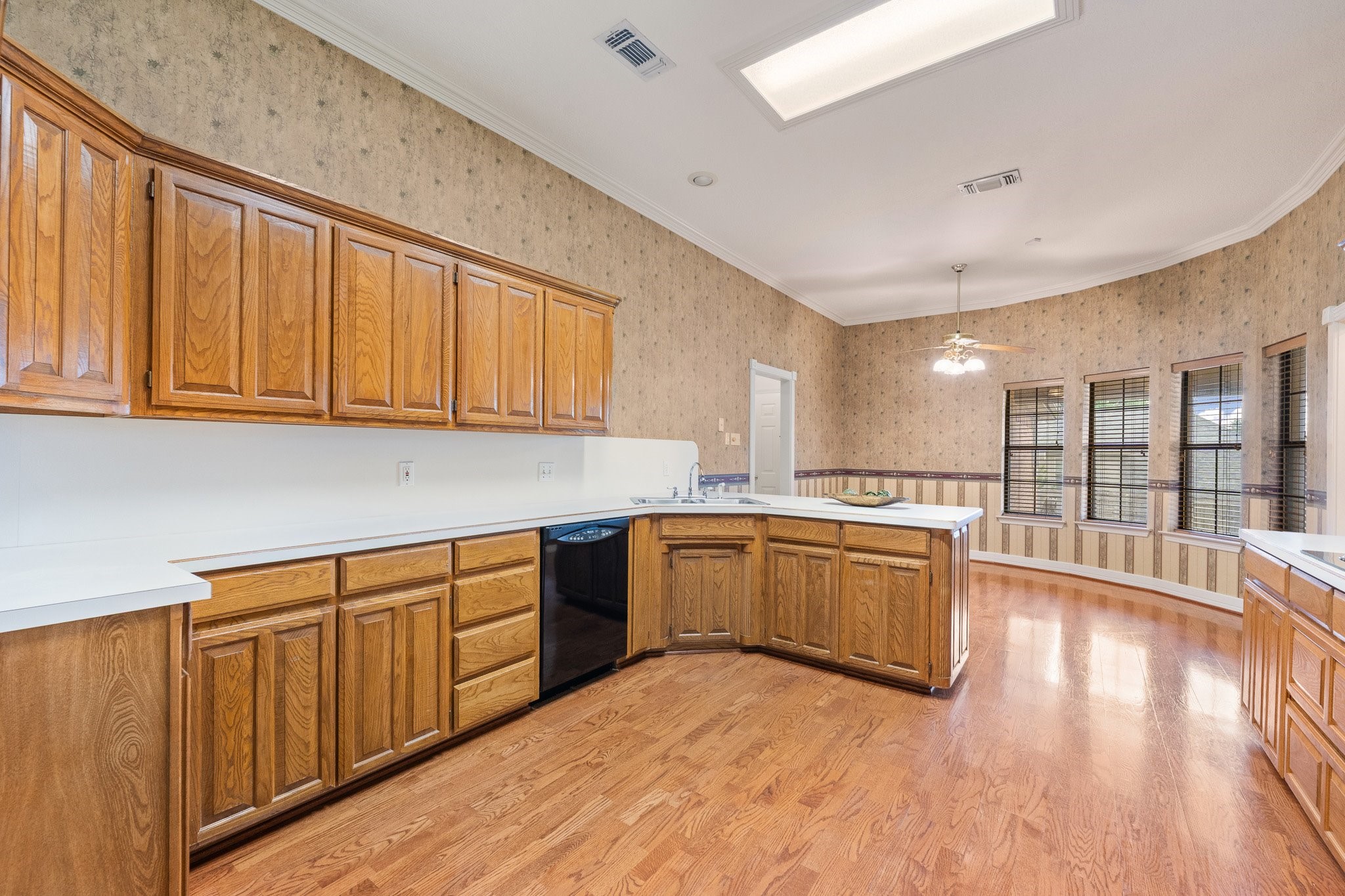 413 Lincoln Oaks Drive Burleson TX 76028