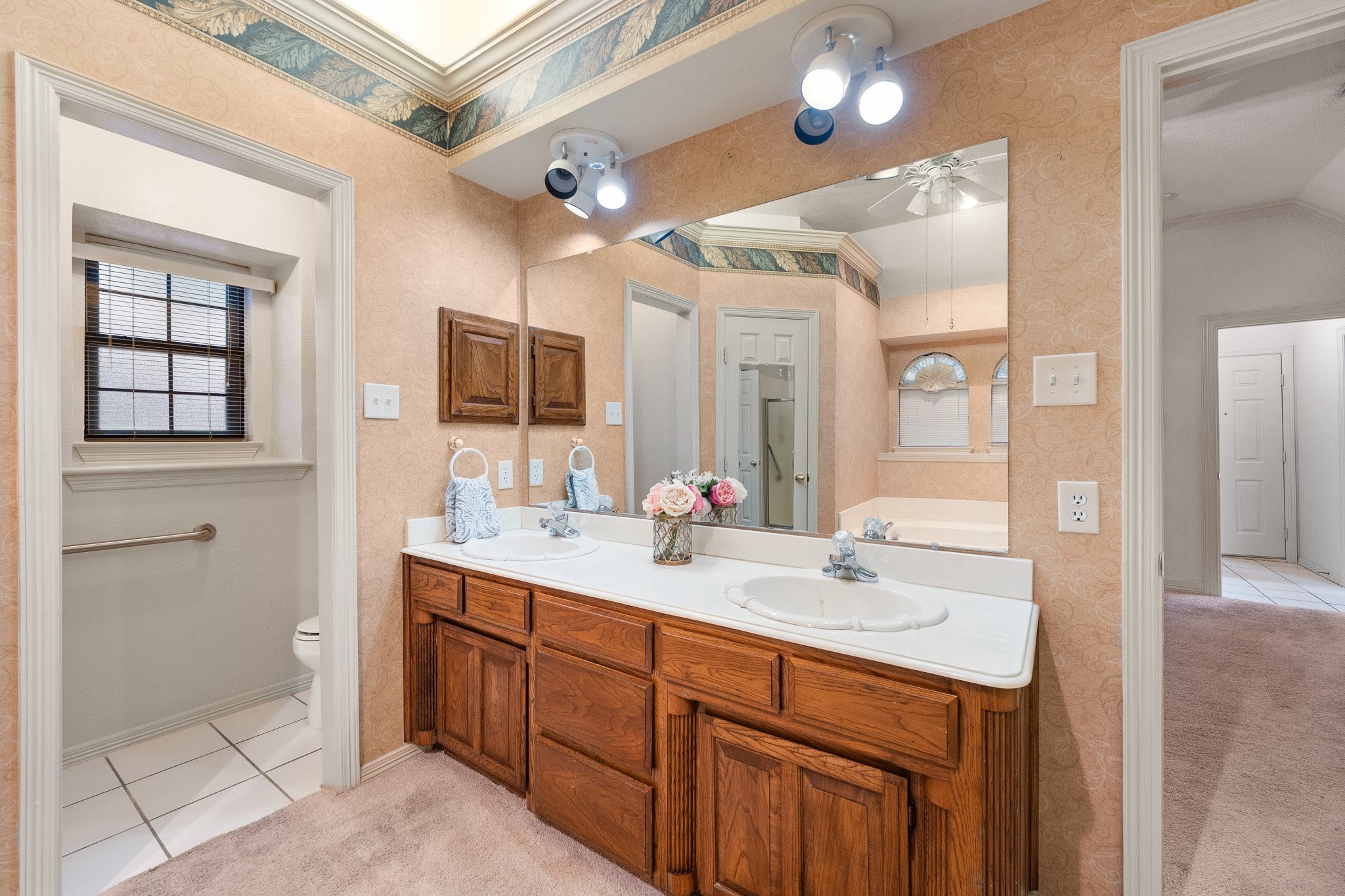 413 Lincoln Oaks Drive Burleson TX 76028
