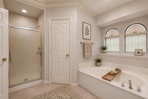 413 Lincoln Oaks Drive Burleson TX 76028
