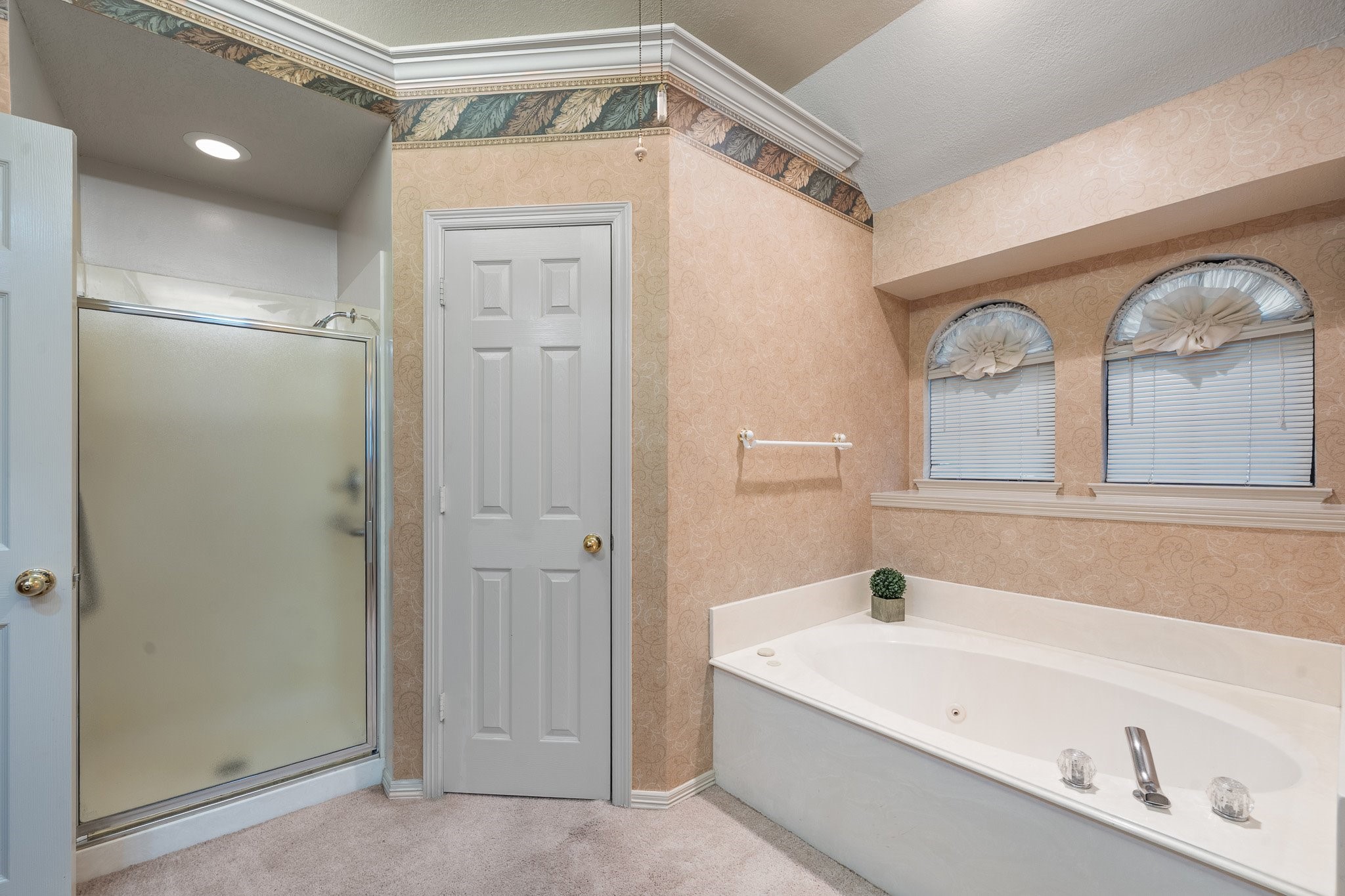 413 Lincoln Oaks Drive Burleson TX 76028