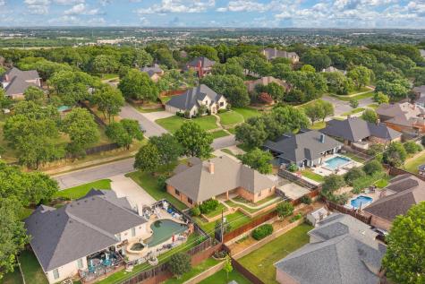 413 Lincoln Oaks Drive Burleson TX 76028