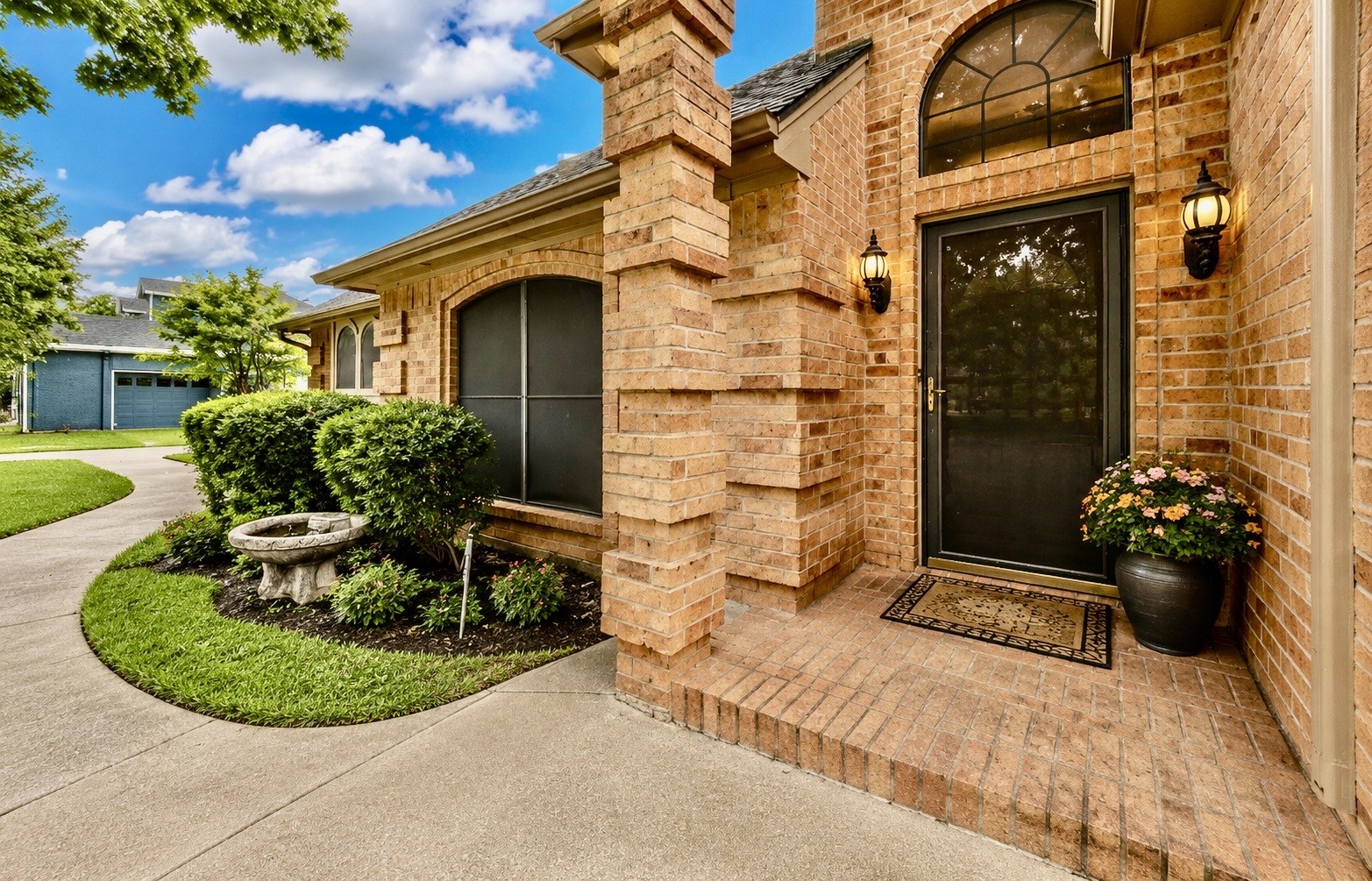 413 Lincoln Oaks Drive Burleson TX 76028