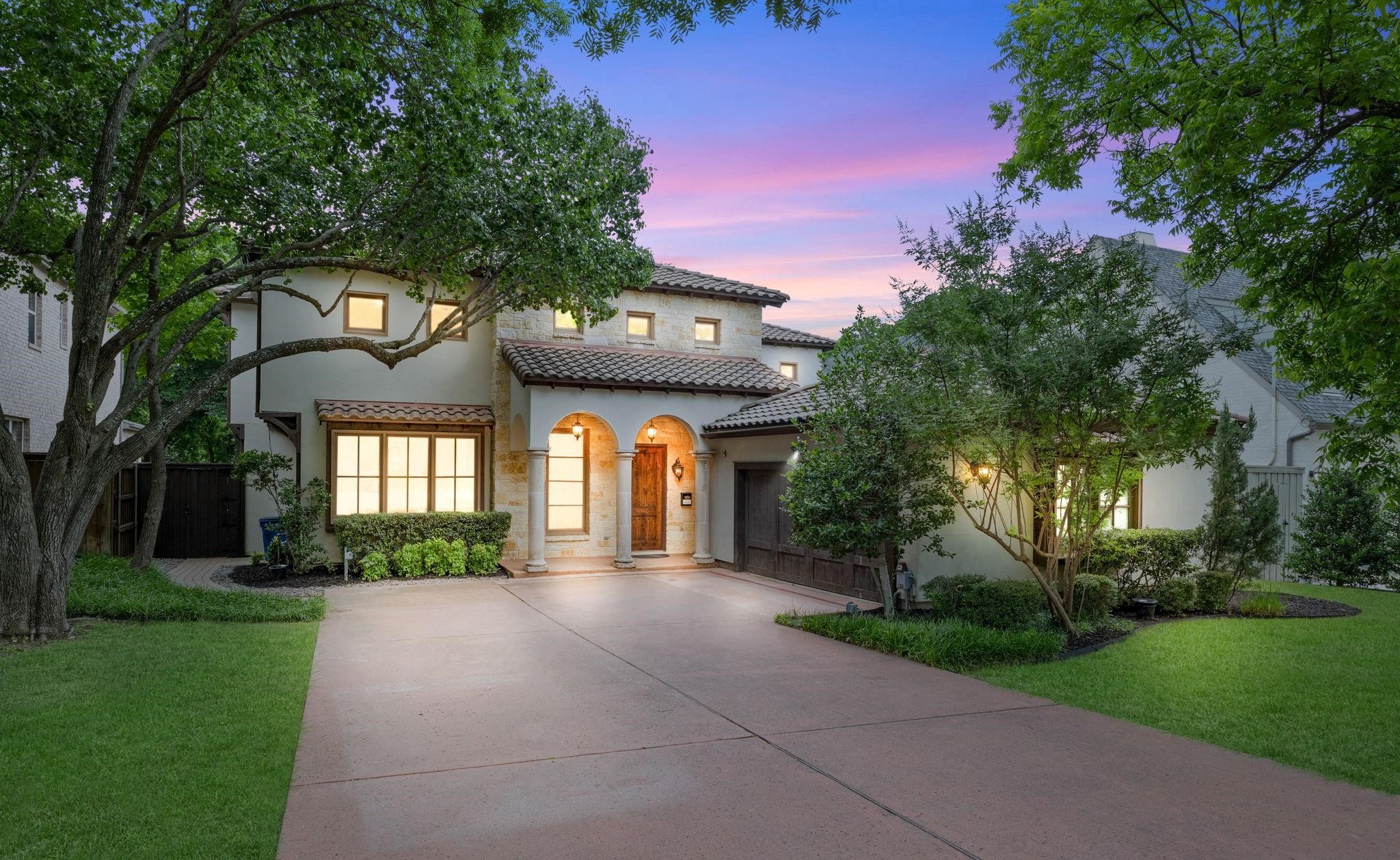 8611 Labron Avenue Dallas TX 75209