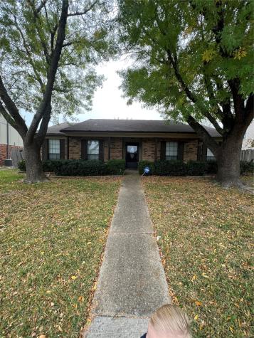 404 Creekmeadow Lane Lewisville TX 75067