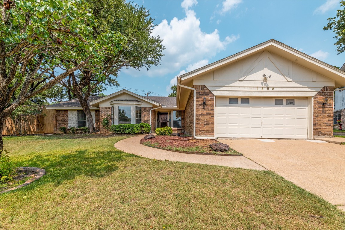 7509 Calmar Court Fort Worth TX 76112