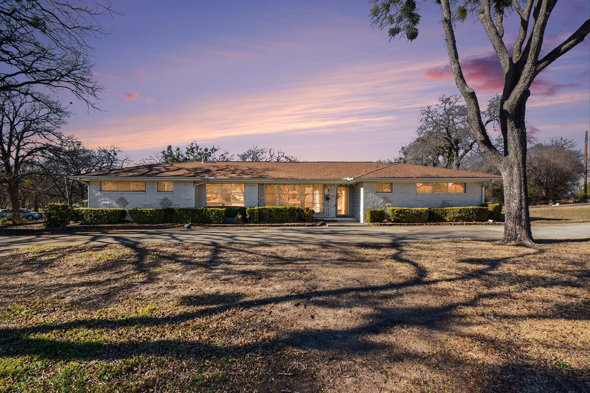 215 E Huitt Lane Euless TX 76040