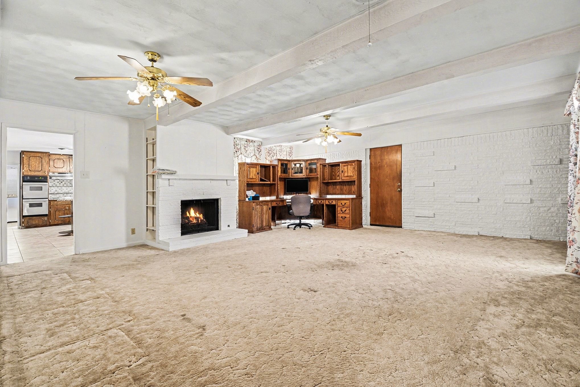 215 E Huitt Lane Euless TX 76040