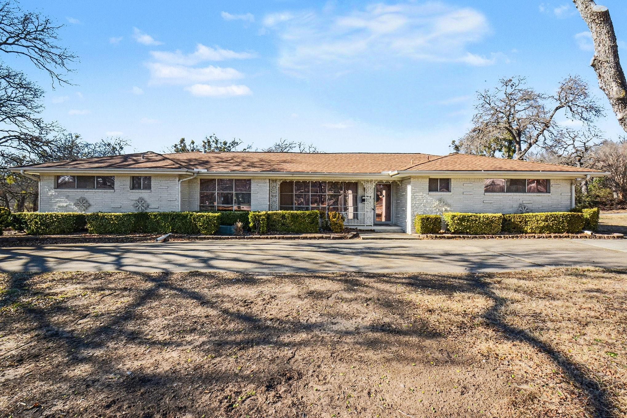 215 E Huitt Lane Euless TX 76040