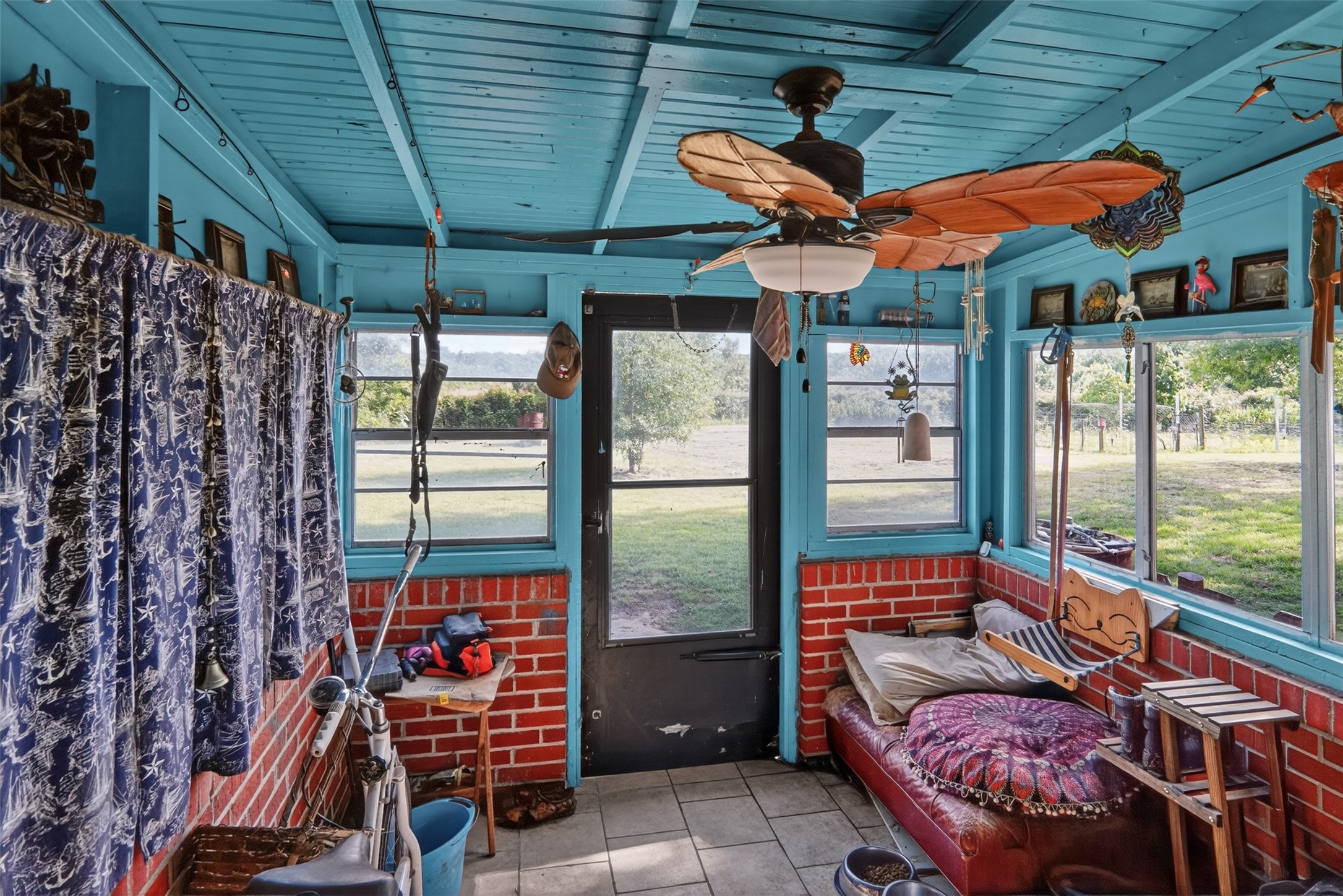 615 W North Street Blossom TX 75416