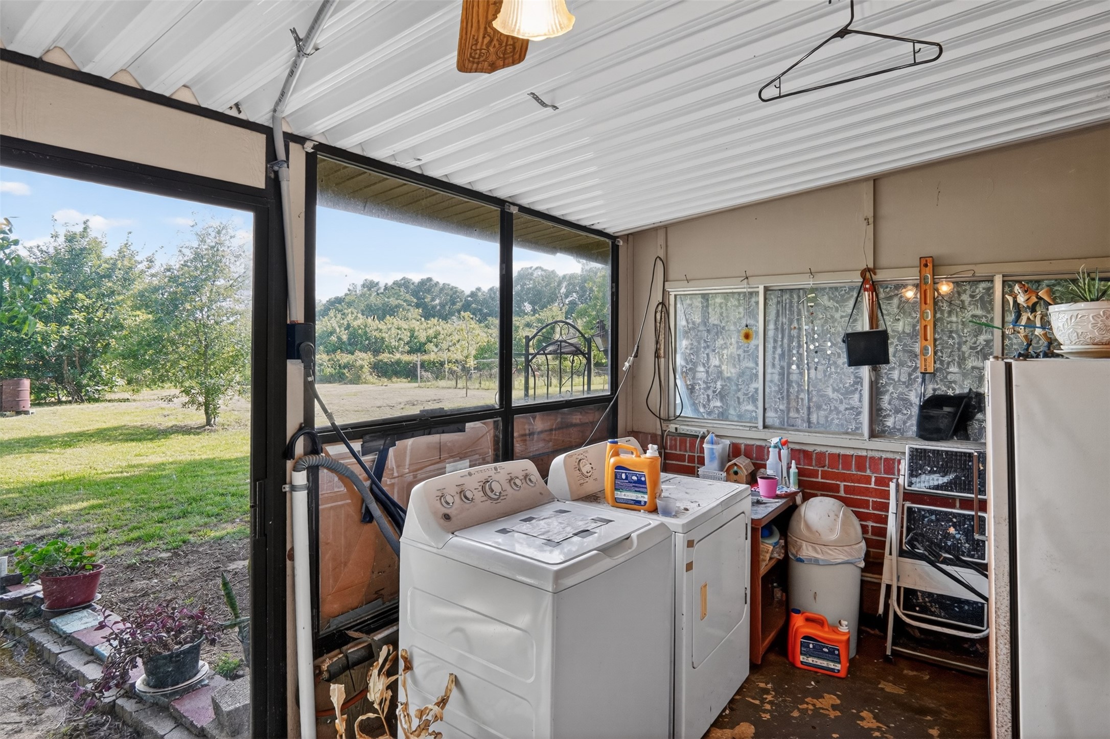 615 W North Street Blossom TX 75416