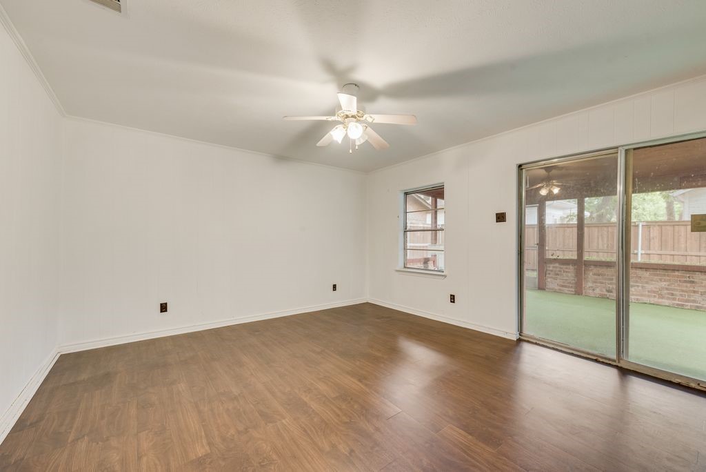 305 W 2nd North Street Kaufman TX 75142