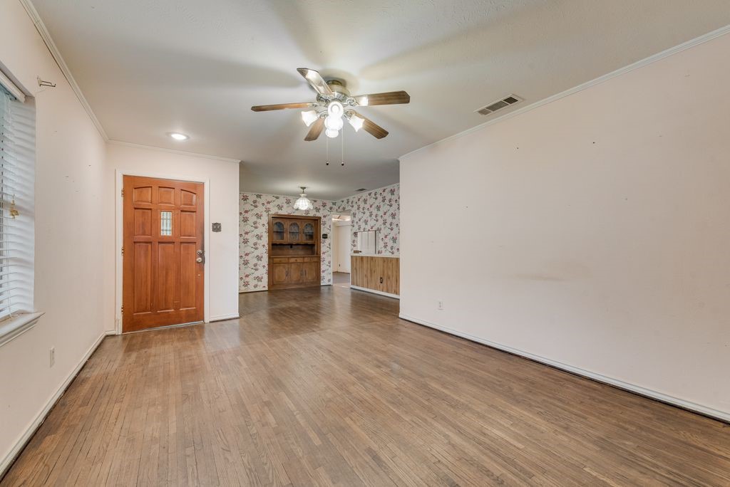 305 W 2nd North Street Kaufman TX 75142