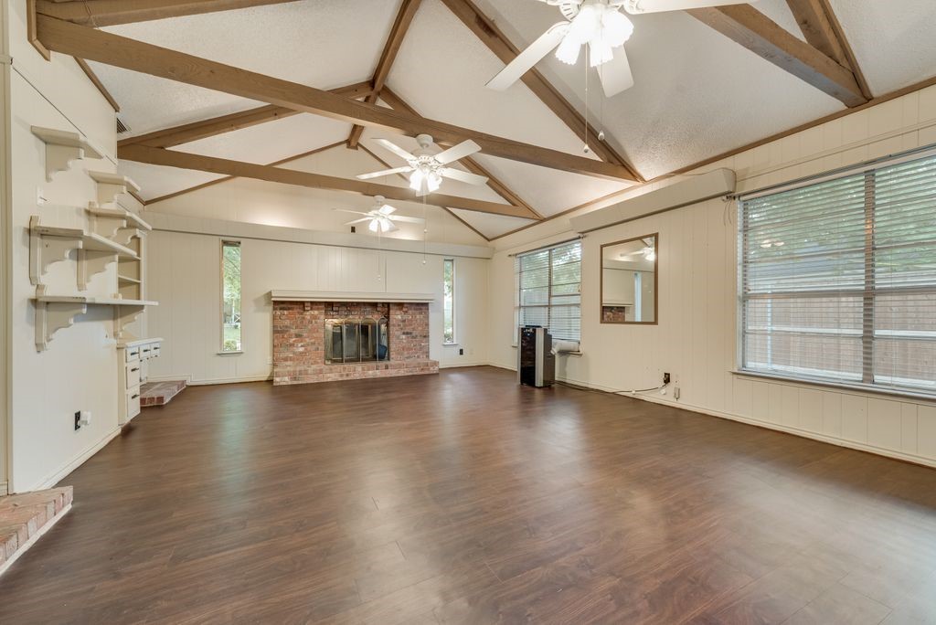 305 W 2nd North Street Kaufman TX 75142