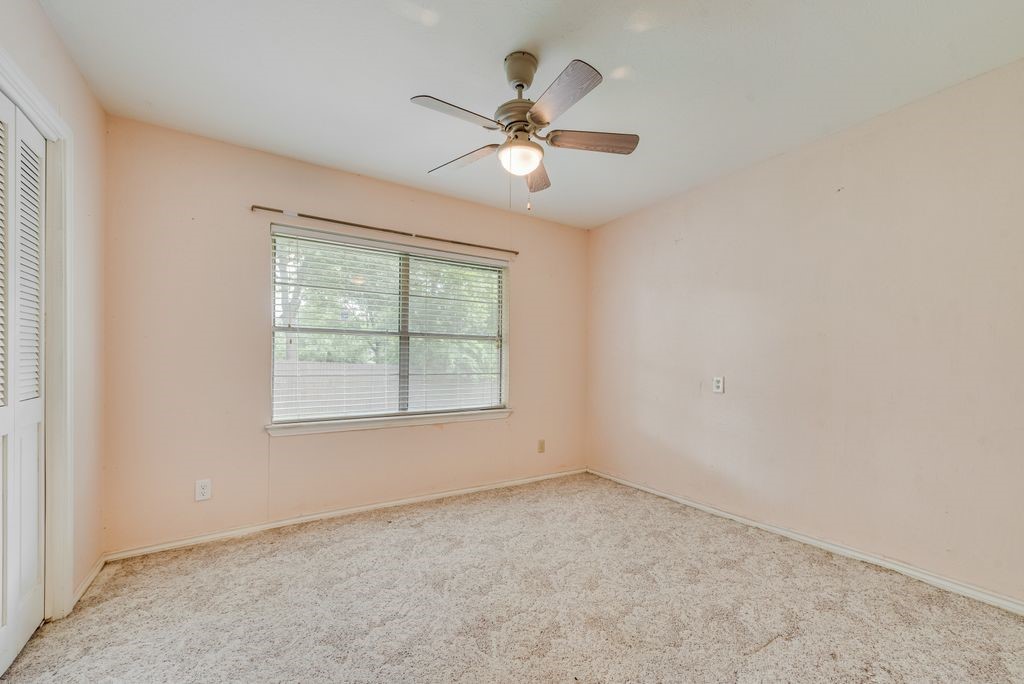 305 W 2nd North Street Kaufman TX 75142