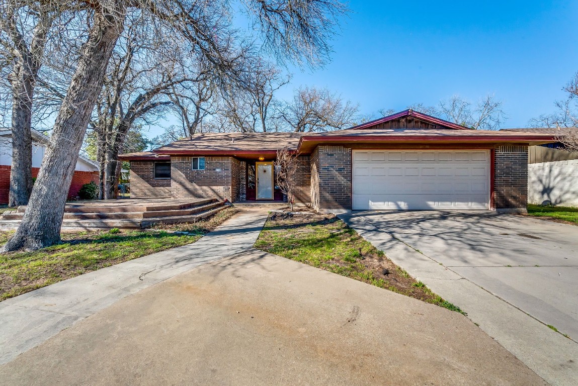 1160 N Lillian Street Stephenville TX 76401