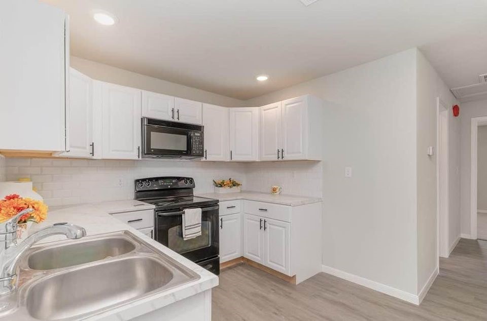 2003 W Bond Street Denison TX 75020