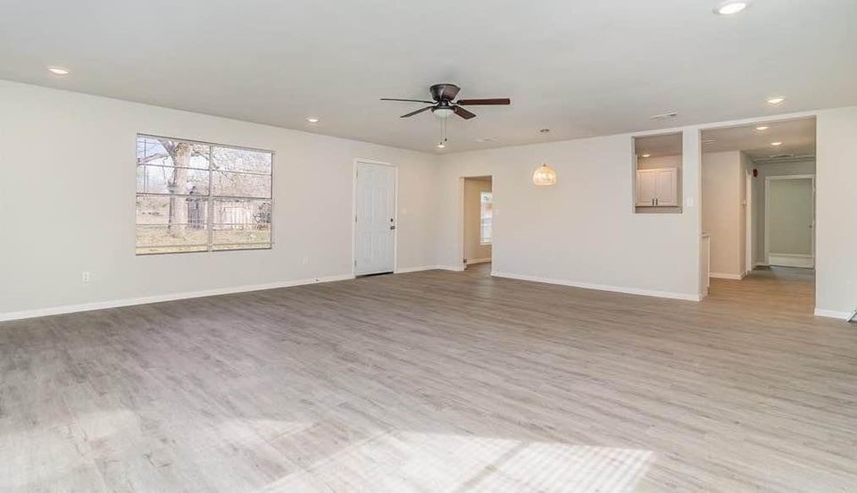 2003 W Bond Street Denison TX 75020
