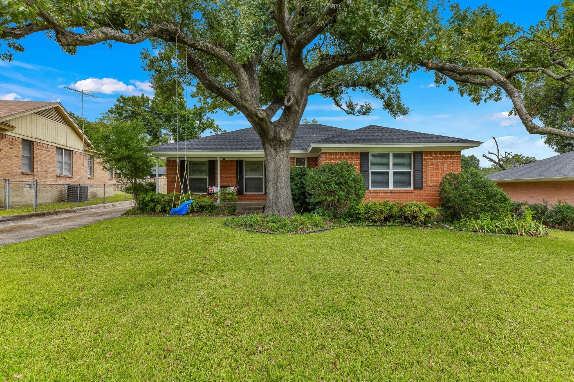 8835 Graywood Drive Dallas TX 75243