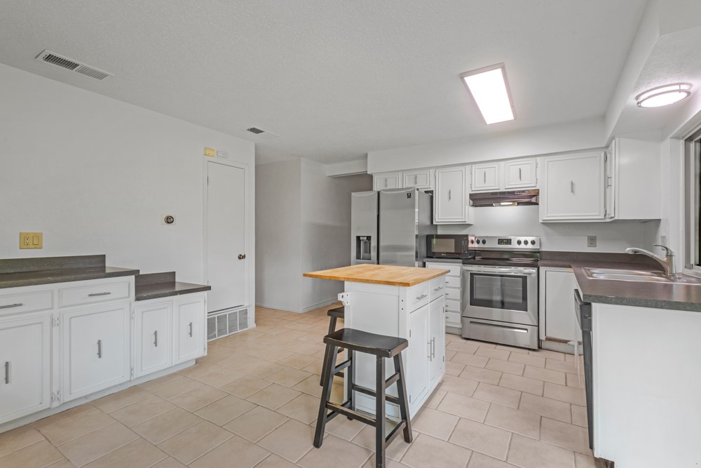 1307 Shady Hollow Euless TX 76039