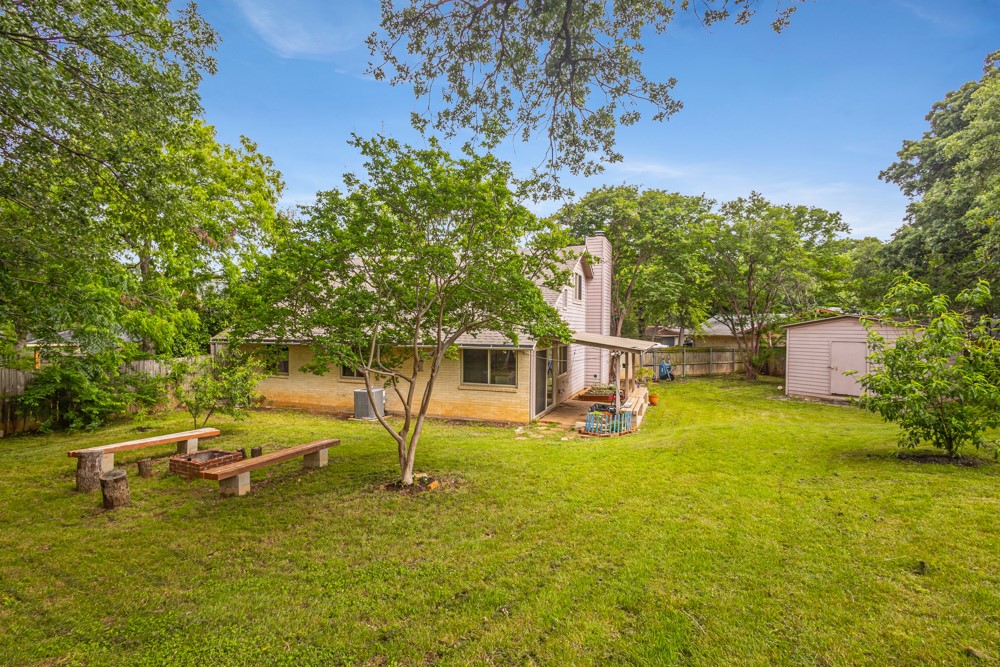 1307 Shady Hollow Euless TX 76039