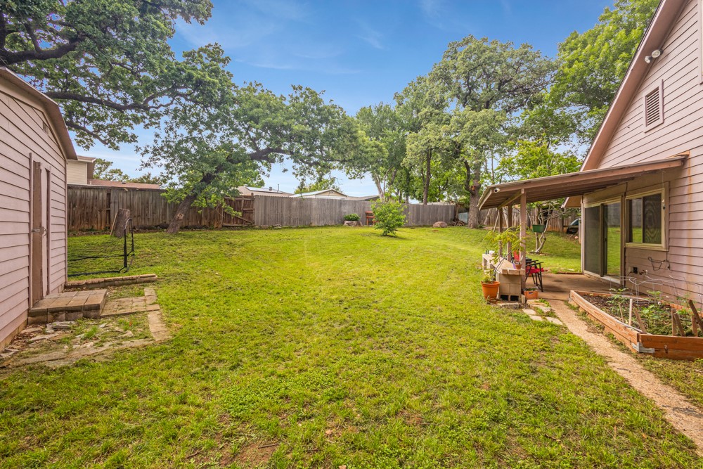 1307 Shady Hollow Euless TX 76039