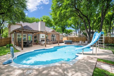 520 Sir Roland Drive Grand Prairie TX 75052