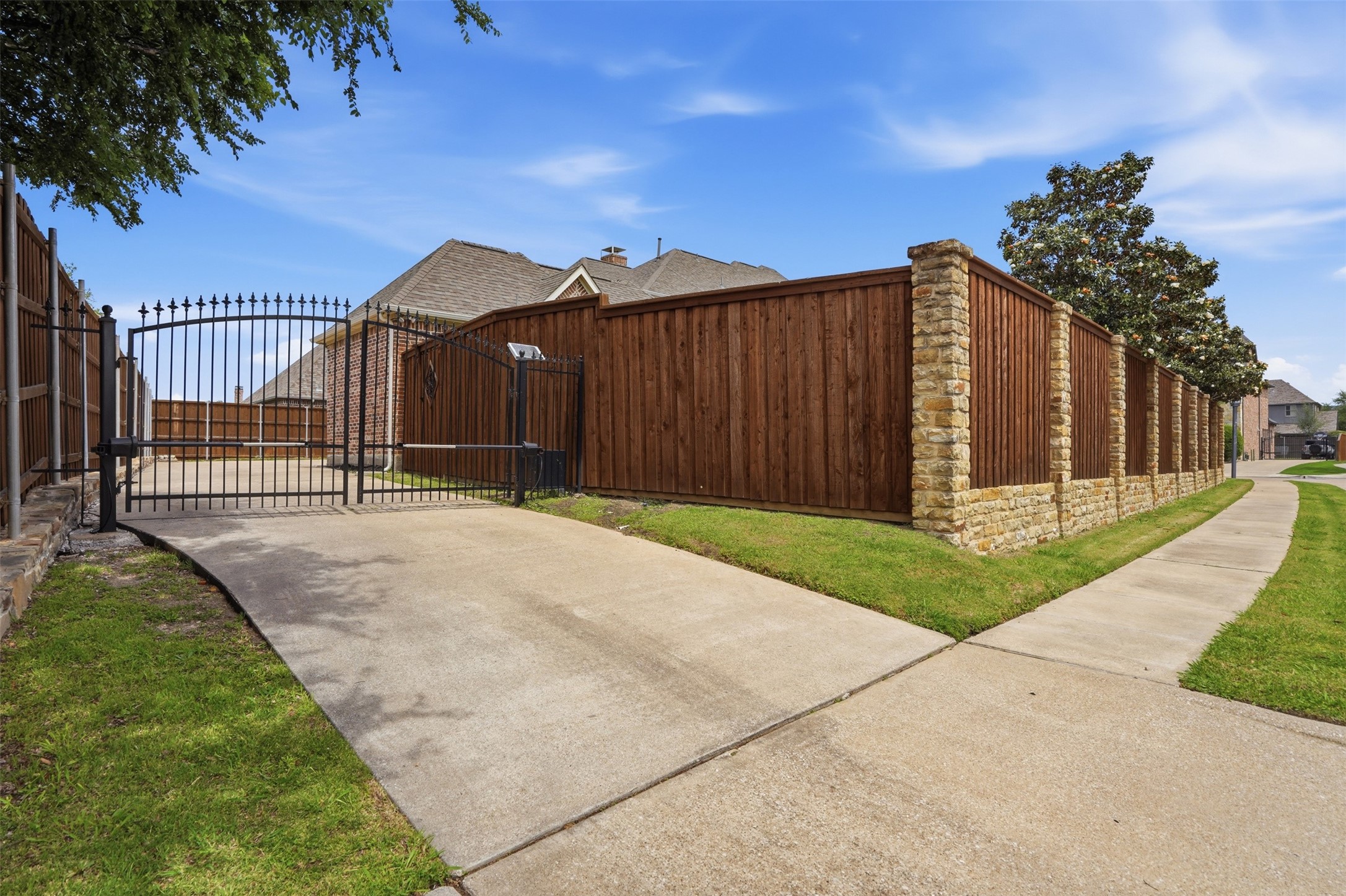 10239 El Paso Lane Frisco TX 75033