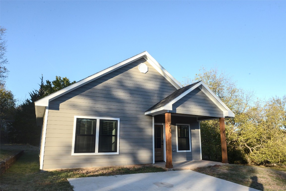 225 E Washington Street Denison TX 75021