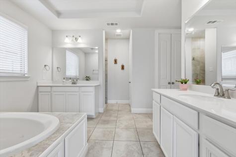 1117 12th Street Argyle TX 76226