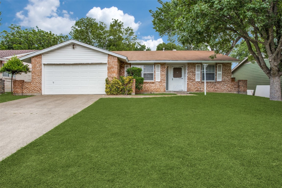 4685 Wisteria Street Dallas TX 75211