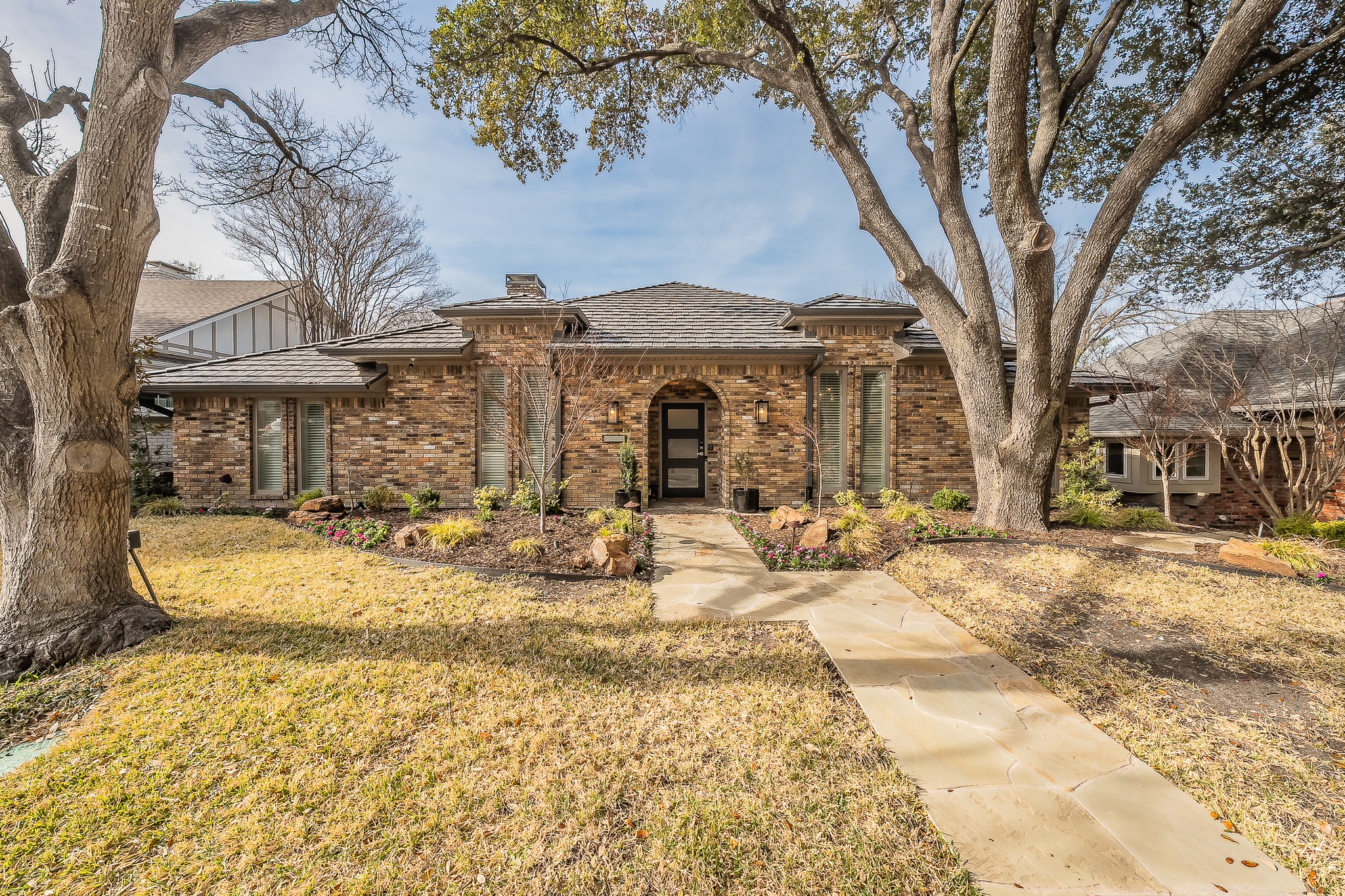 9018 Woodhurst Drive Dallas TX 75243