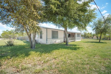 502 Barnett Street Eden TX 76837
