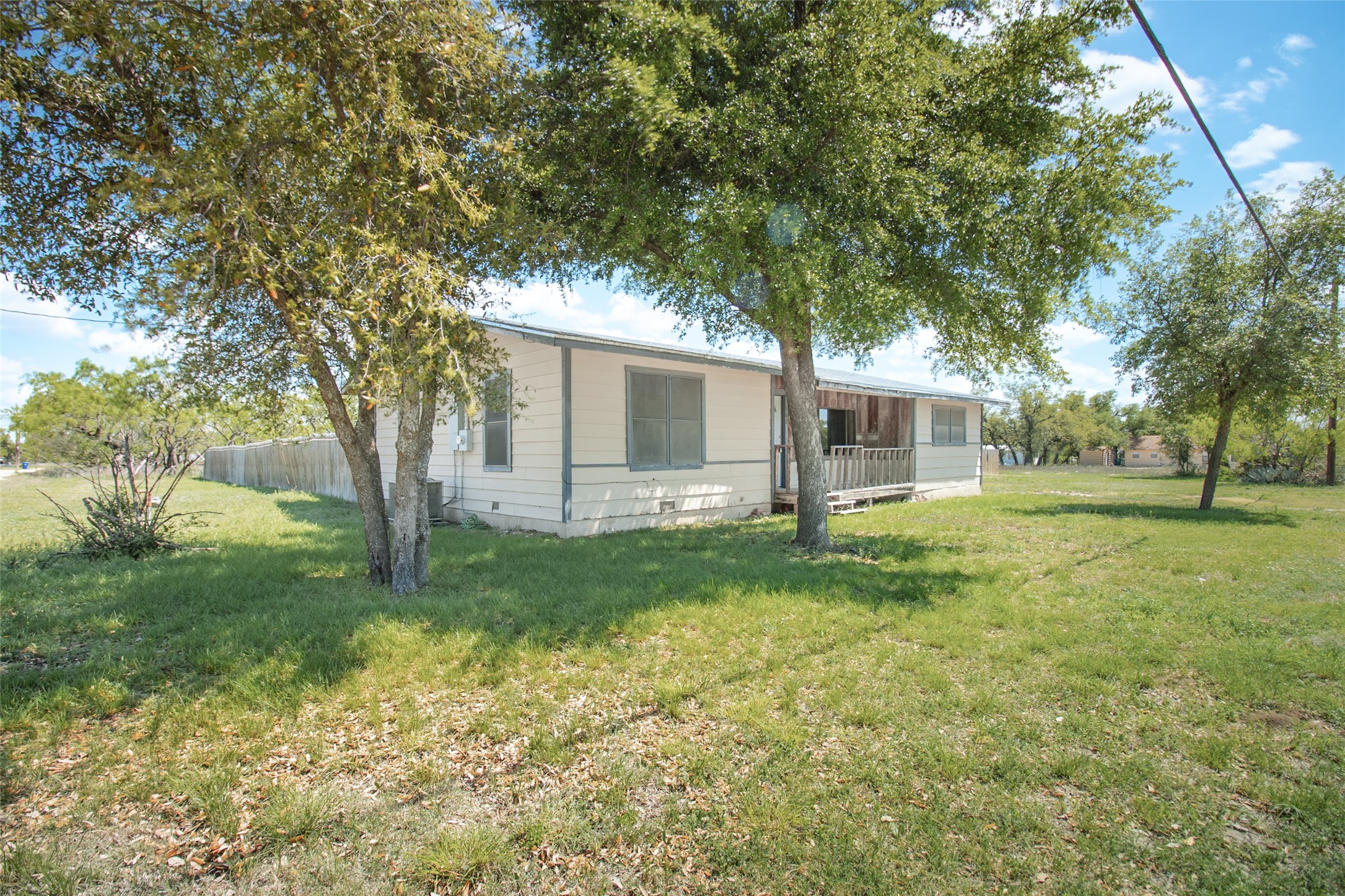 502 Barnett Street Eden TX 76837