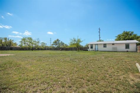 502 Barnett Street Eden TX 76837