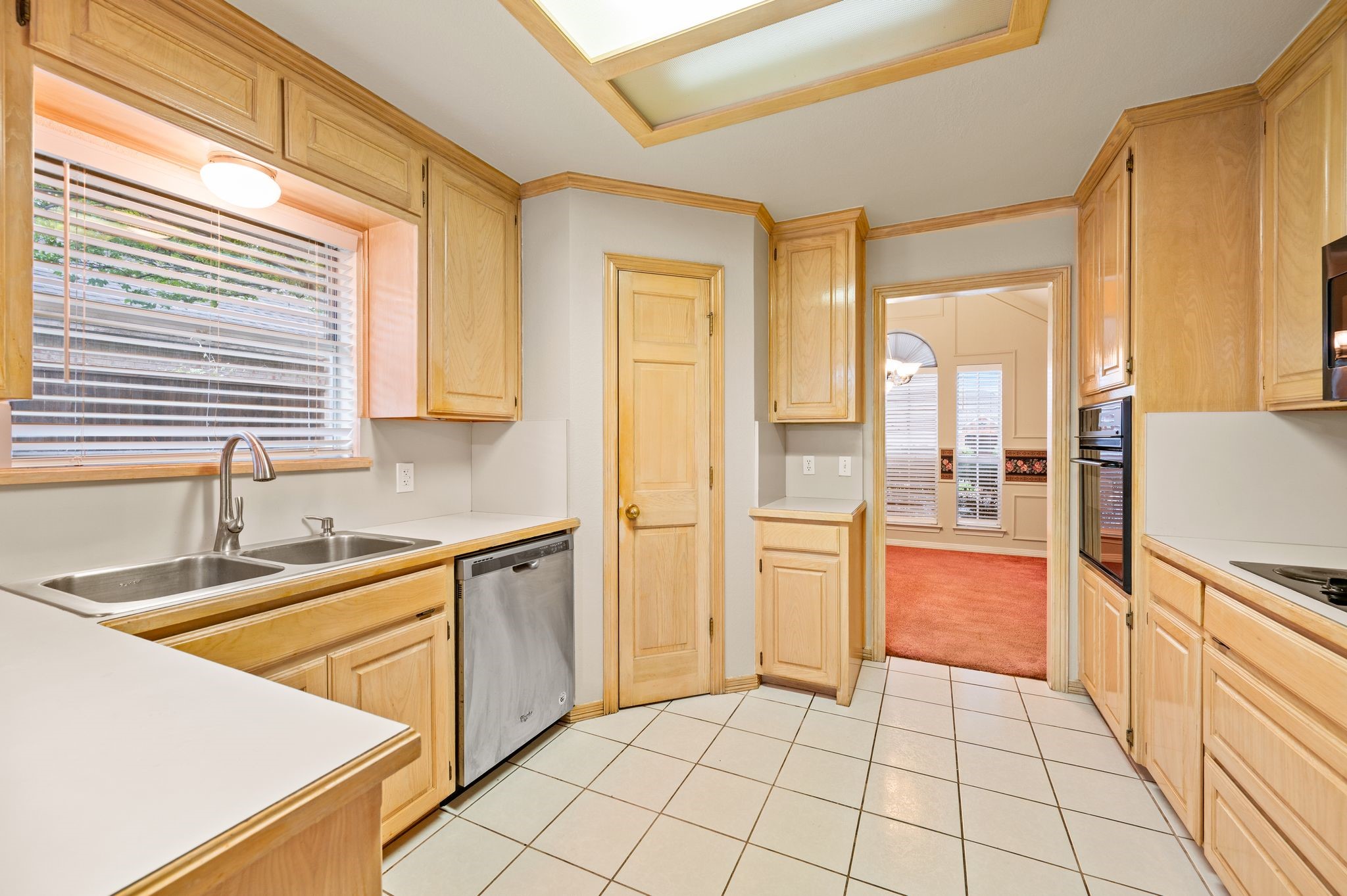 924 Hardie Street Hurst TX 76053