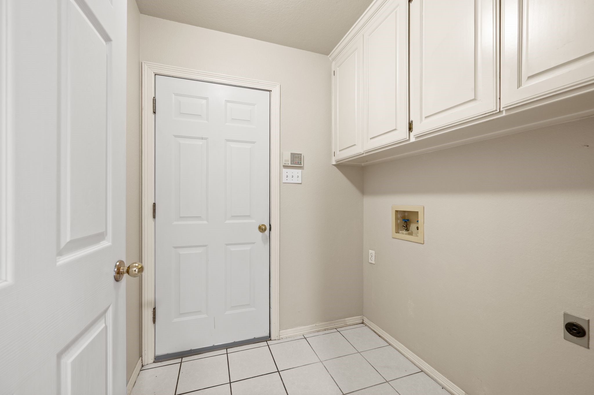 924 Hardie Street Hurst TX 76053