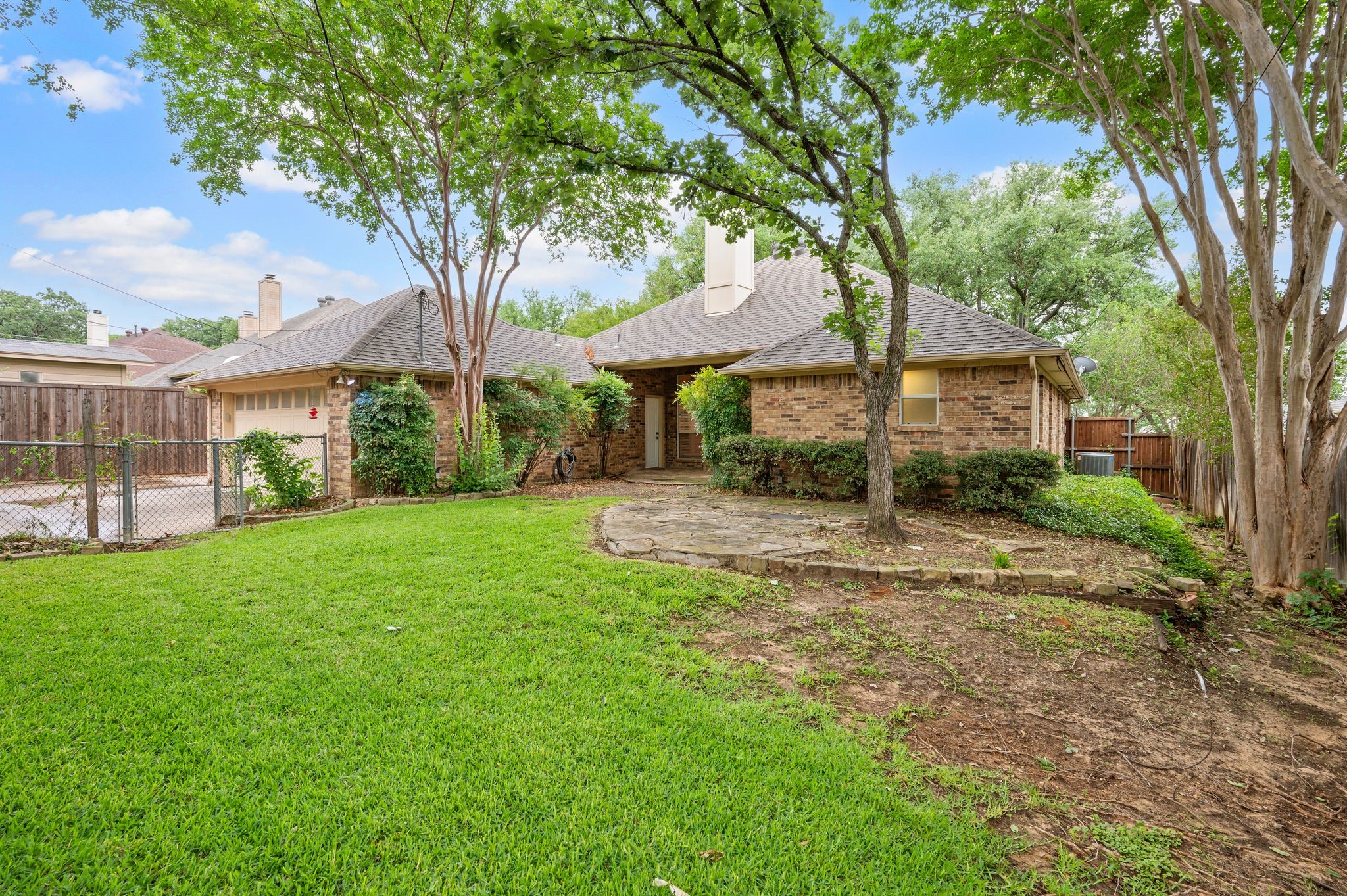 924 Hardie Street Hurst TX 76053