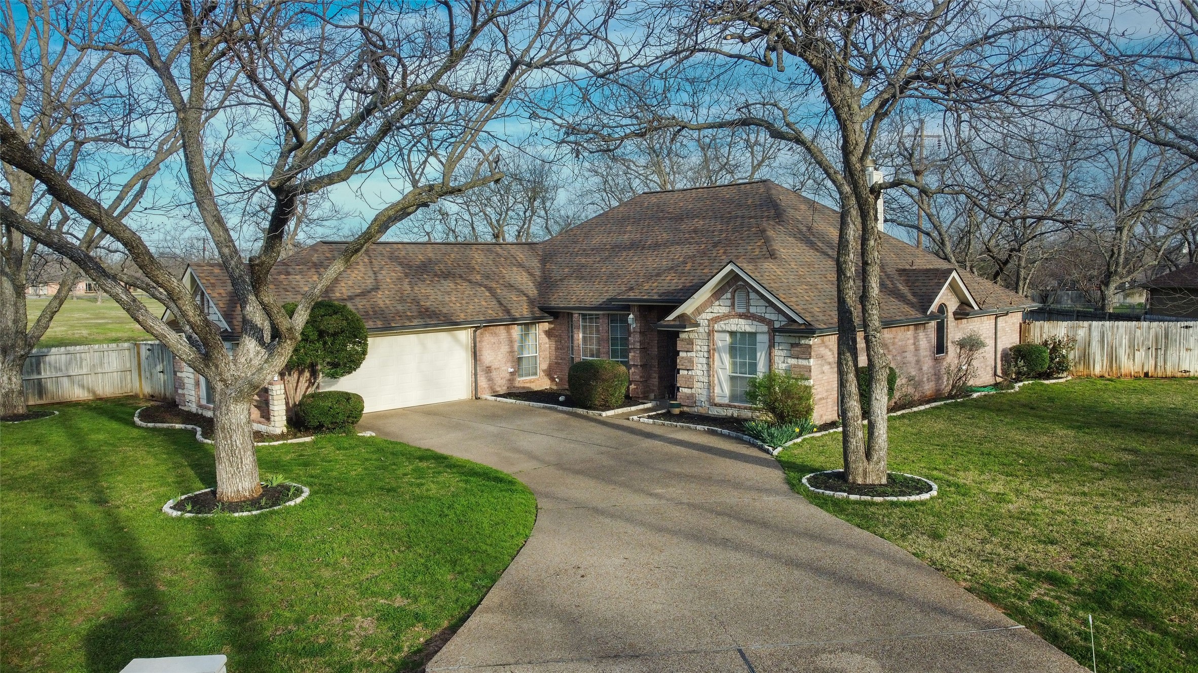 9113 Hanging Moss Drive Granbury TX 76049