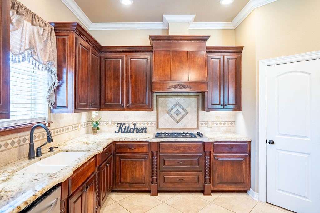 4149 An County Road 2202 Palestine TX 75803