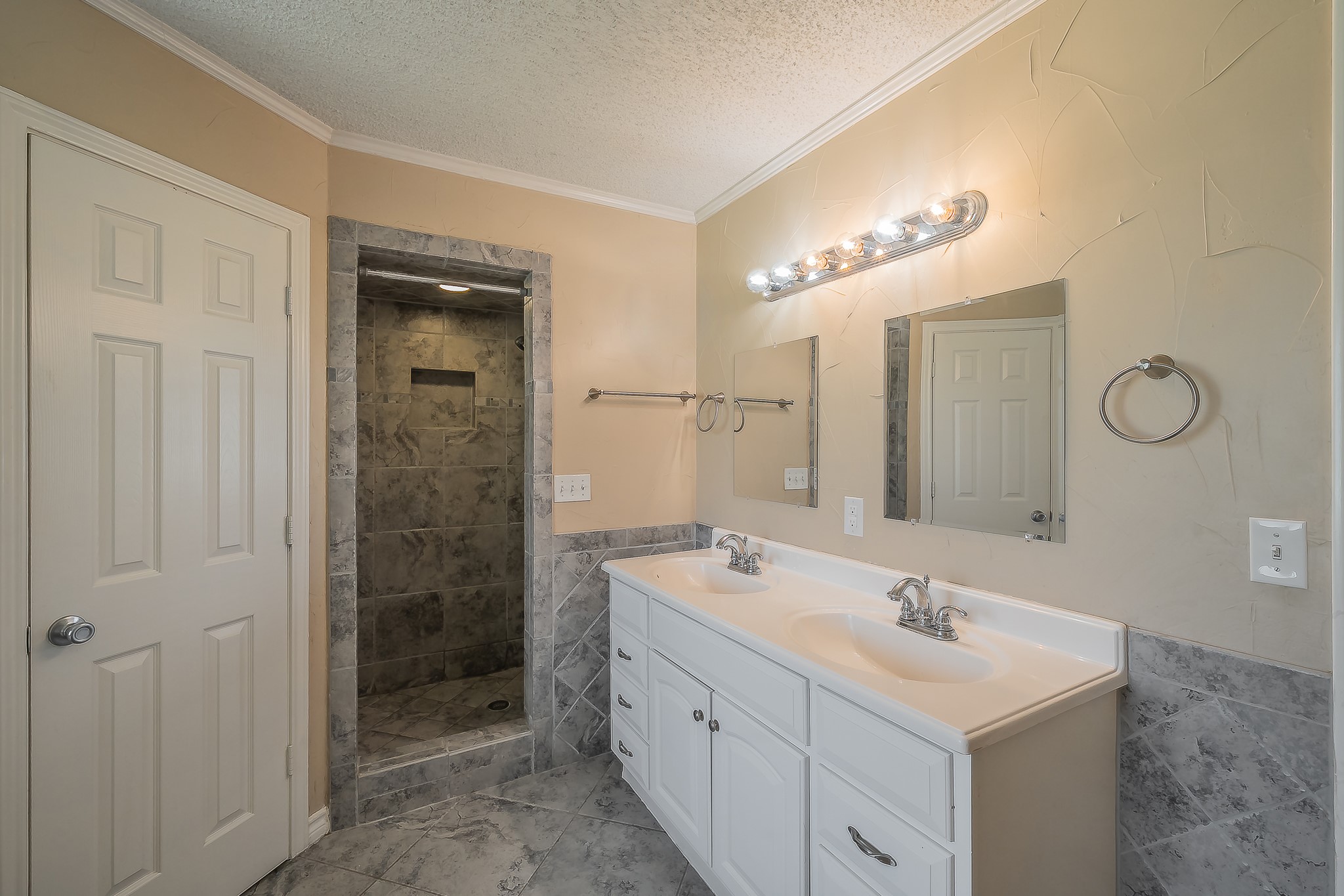 641 Park Lane Highland Village TX 75077