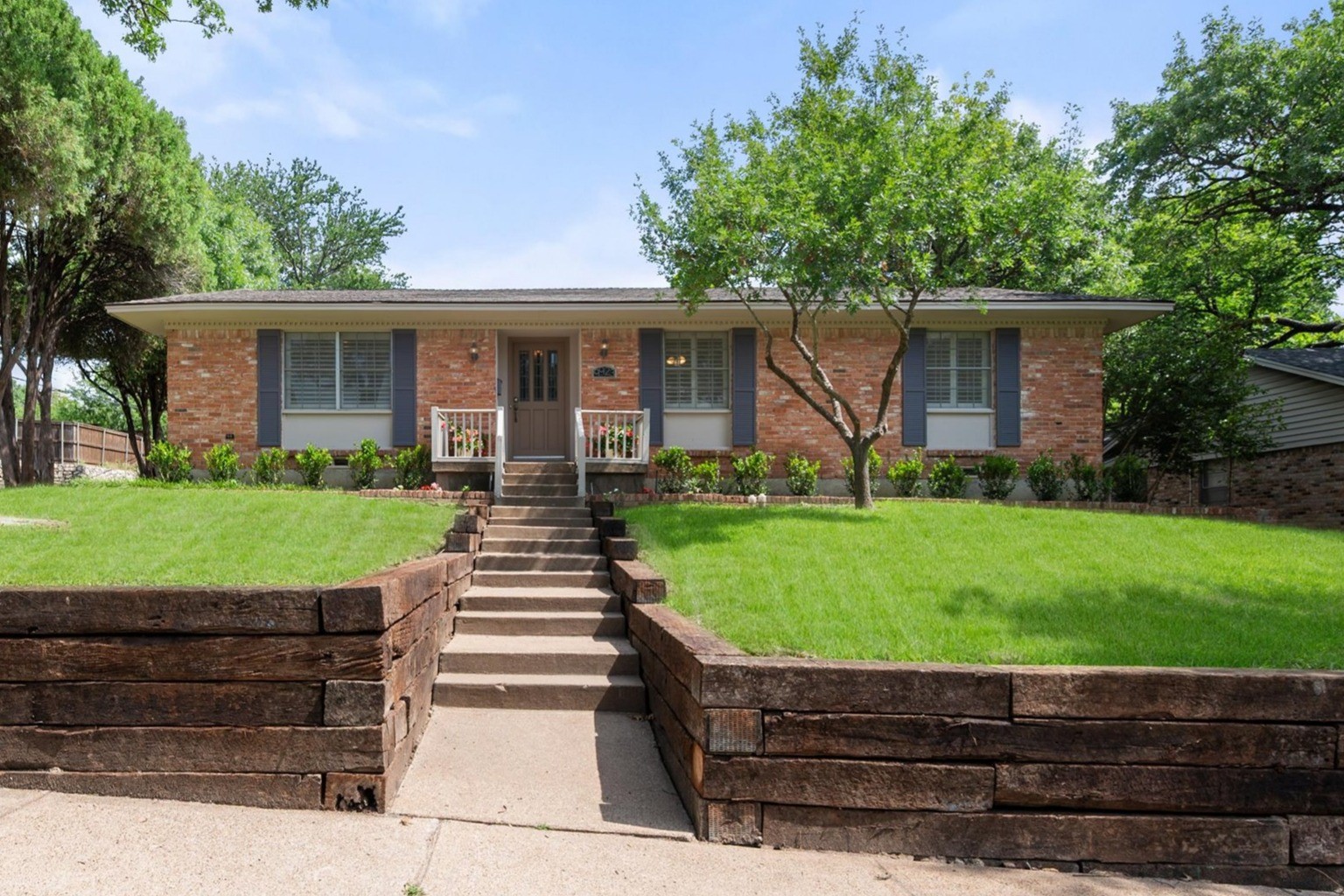9923 Knoll Krest Drive Dallas TX 75238
