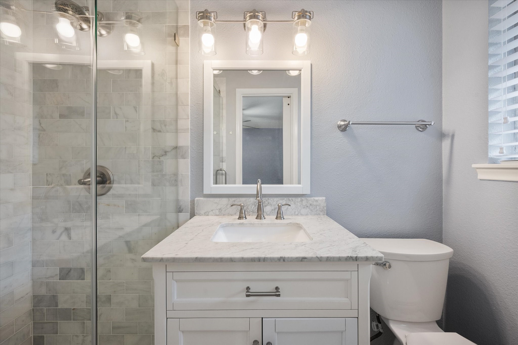 9923 Knoll Krest Drive Dallas TX 75238