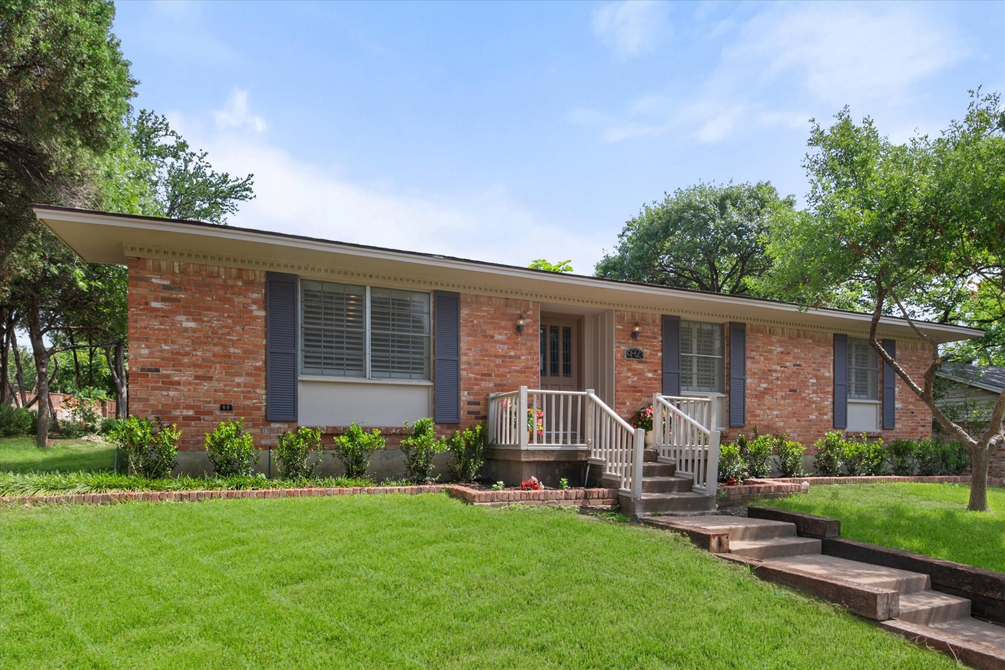 9923 Knoll Krest Drive Dallas TX 75238