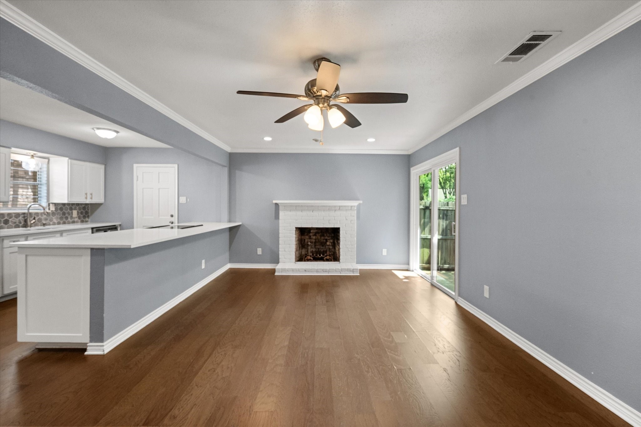 9923 Knoll Krest Drive Dallas TX 75238