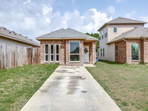 2723 Lucky Lane Dallas TX 75241