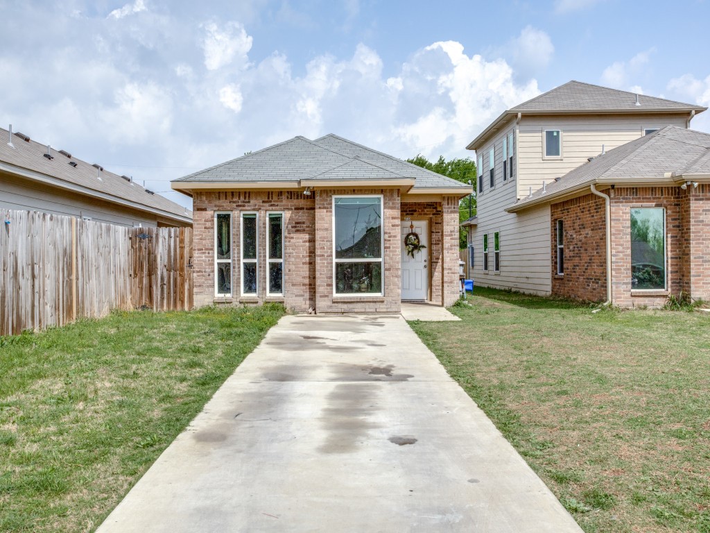 2723 Lucky Lane Dallas TX 75241