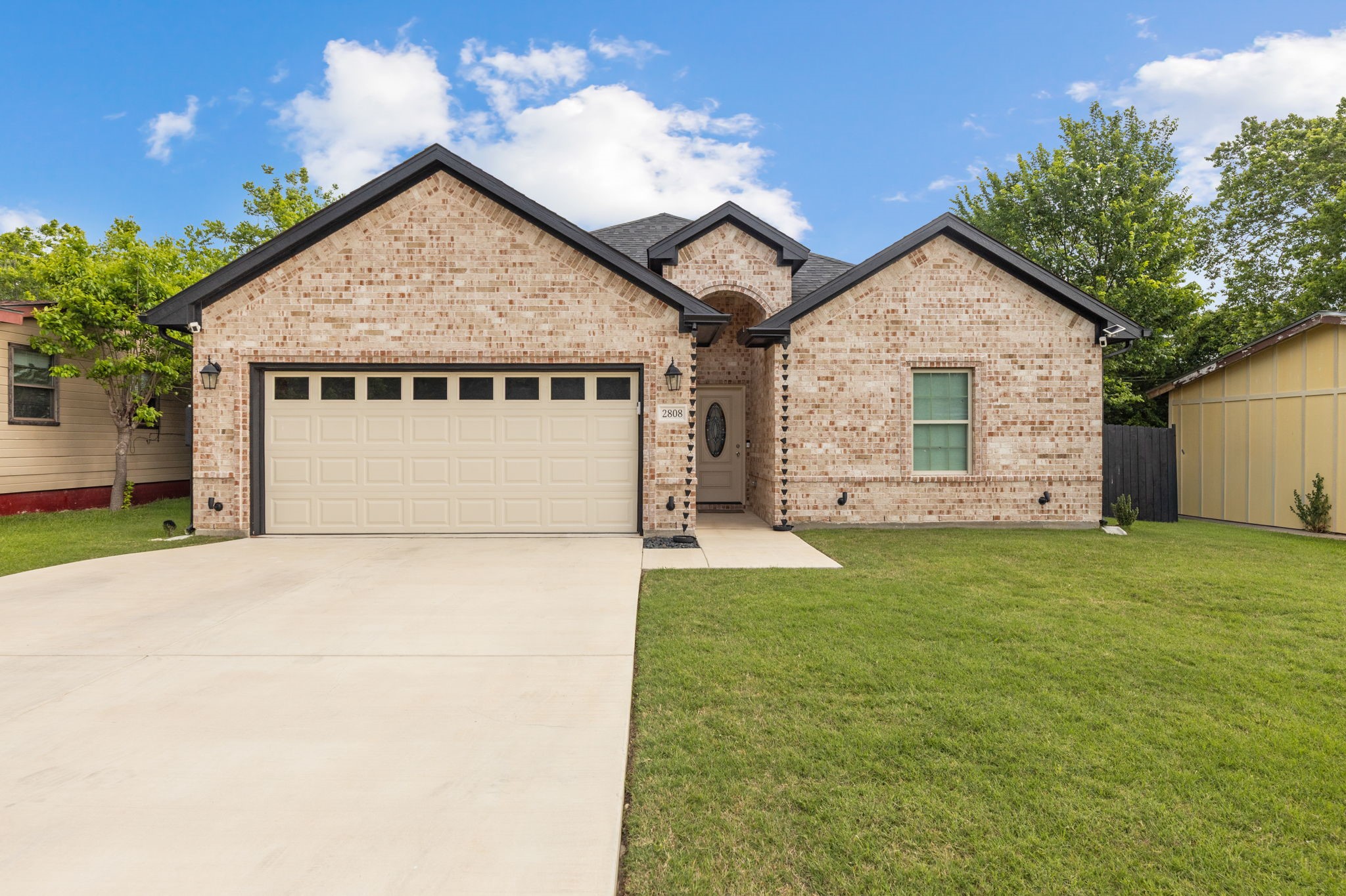 2808 Binyon Fort Worth TX 76133