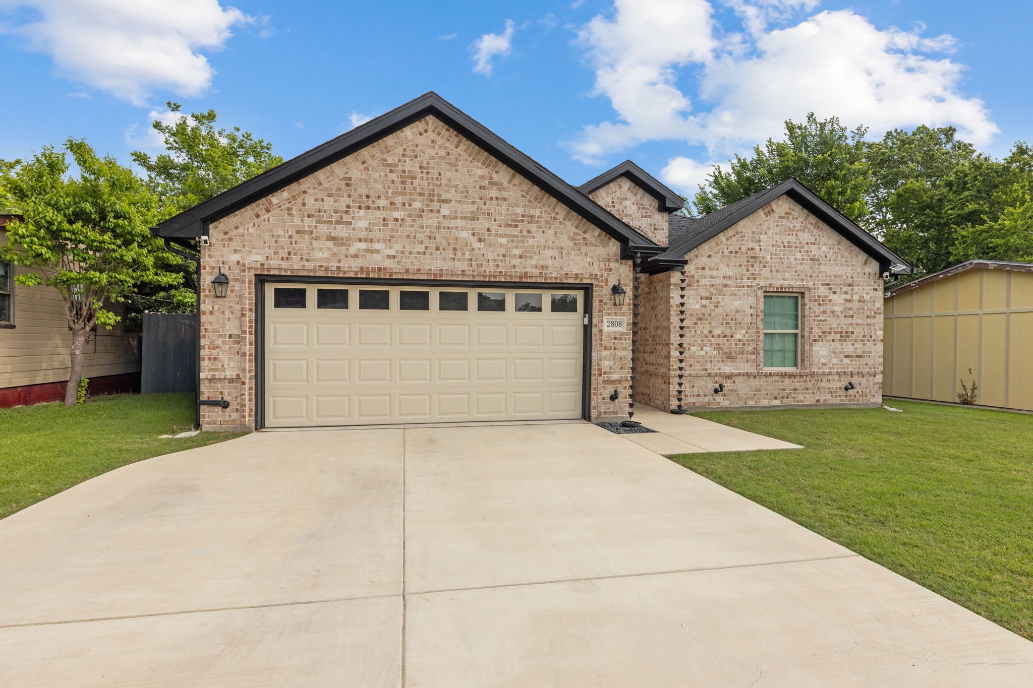 2808 Binyon Fort Worth TX 76133